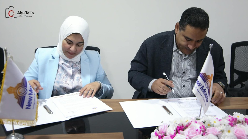 اتفاقية تعاون مشترك بين شركة نيو ماستر وشركة ترافيكير